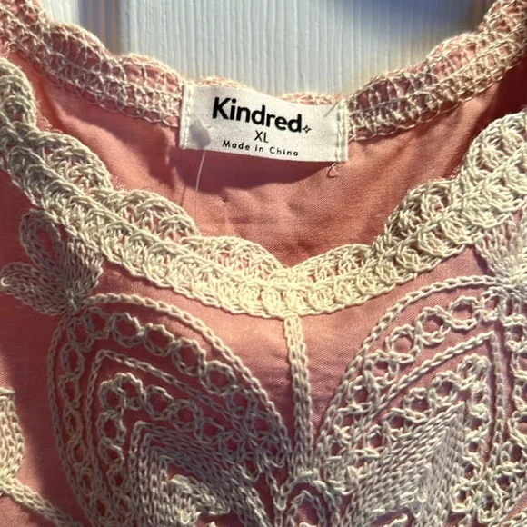 Kindred Pink Embroidered Blouse Large - Picture 3 of 4